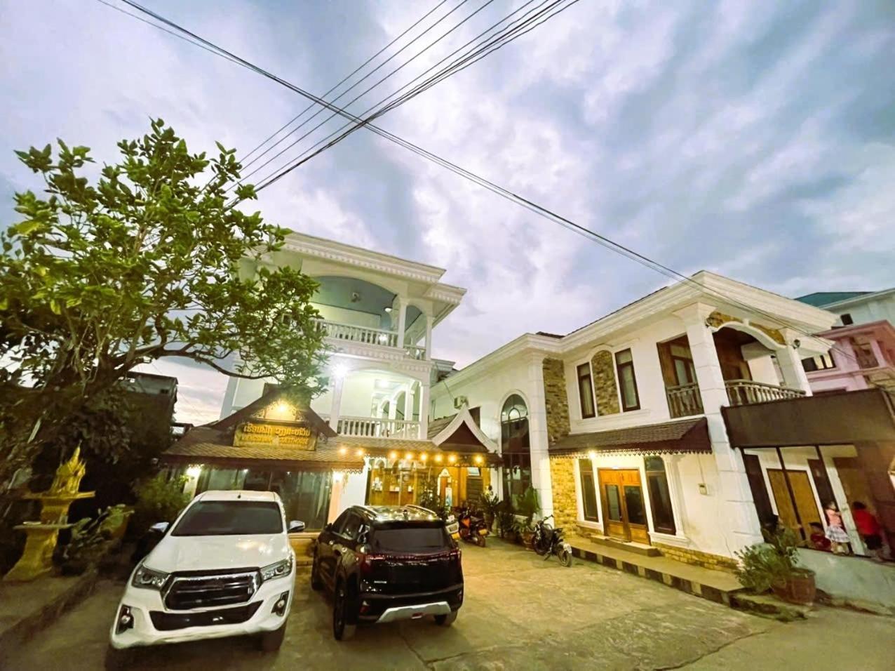 Walking Street Villa Vang Vieng Exterior photo