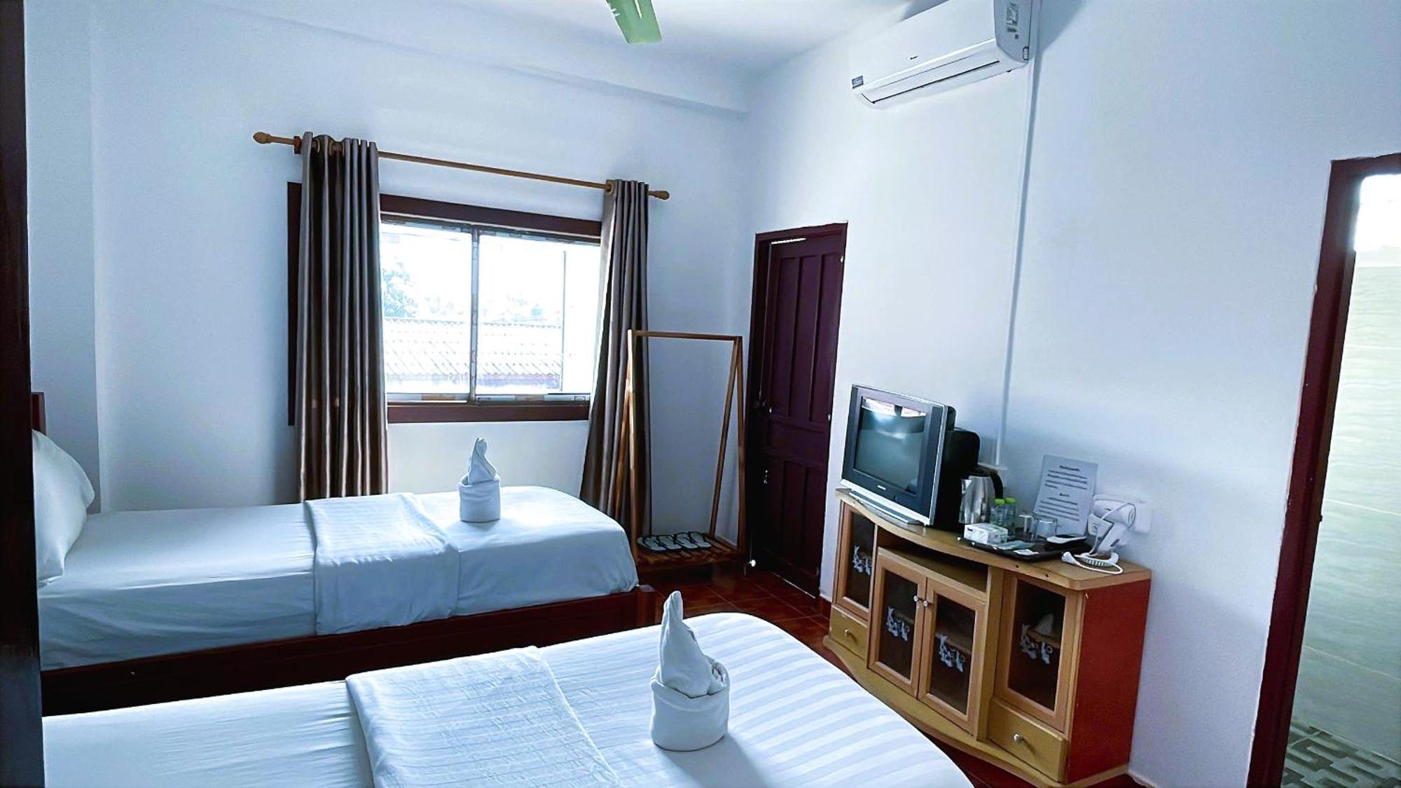 Walking Street Villa Vang Vieng Exterior photo