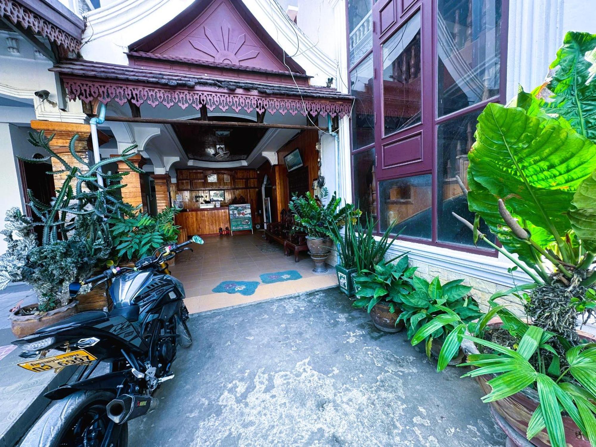 Walking Street Villa Vang Vieng Exterior photo